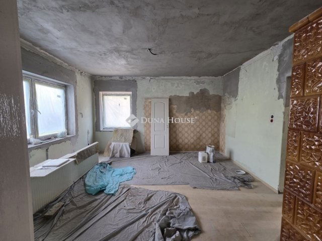 Eladó családi ház, Üllőn 70.9 M Ft, 3 szobás