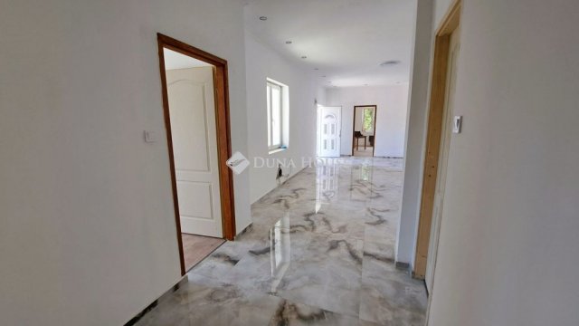 Eladó családi ház, Zsámbokon, Kossuth Lajos utcában 52.5 M Ft