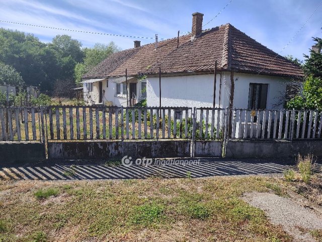 Eladó családi ház, Sárospatakon 24.9 M Ft, 3 szobás