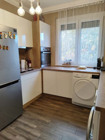 Eladó téglalakás, Szekszárdon 47 M Ft, 1+2 szobás