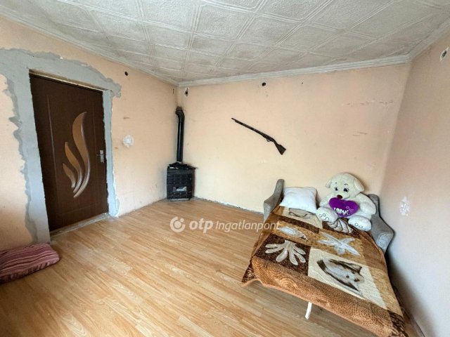 Eladó családi ház, Nyírábrányon 25 M Ft, 2 szobás