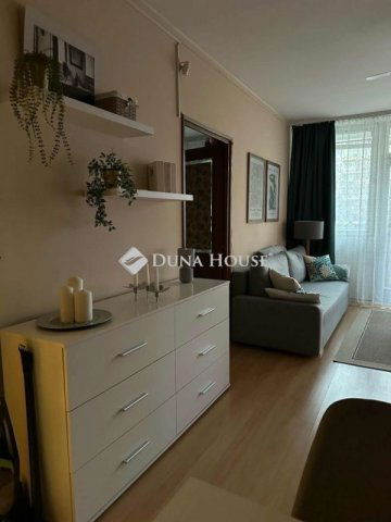 Eladó panellakás, Budapesten, XX. kerületben 64.9 M Ft, 2 szobás