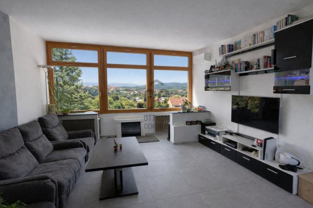 Eladó téglalakás, Szentendrén 89.9 M Ft, 4 szobás