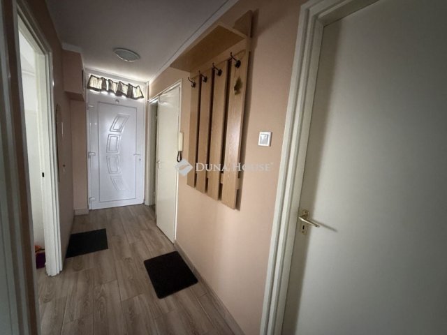 Eladó téglalakás, Lentiben 28.5 M Ft, 2 szobás