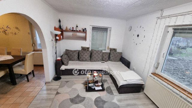 Eladó családi ház, Albertirsán 72.9 M Ft, 6+2 szobás