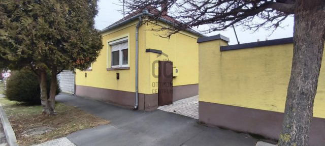 Eladó családi ház, Devecseren 45.9 M Ft, 3 szobás