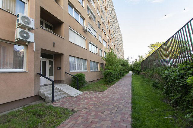 Eladó panellakás, Budapesten, XXI. kerületben 53.9 M Ft