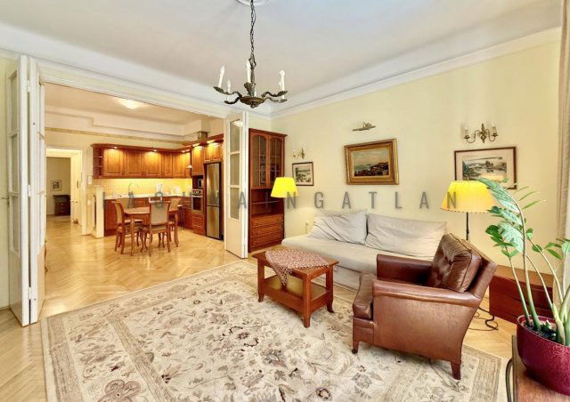 Kiadó téglalakás, albérlet, Budapesten, V. kerületben, 2 szobás