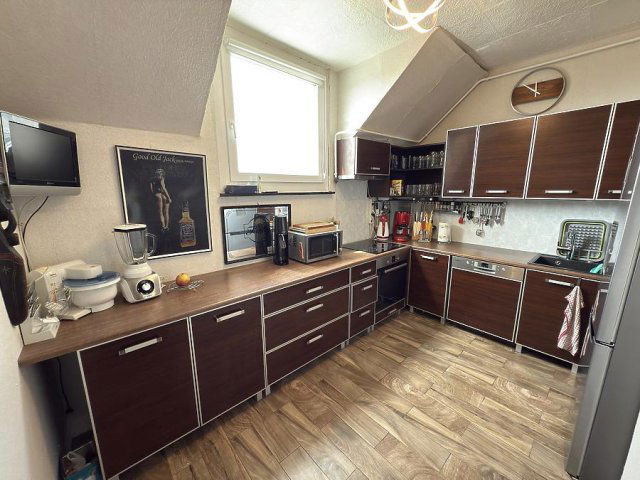 Eladó panellakás, Szentendrén 92.9 M Ft, 5 szobás