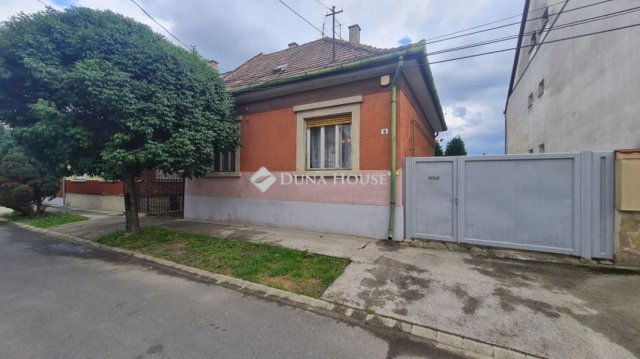 Eladó családi ház, Zalaegerszegen 33 M Ft, 2 szobás