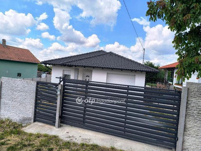 Eladó családi ház, Érden 129.9 M Ft, 5 szobás