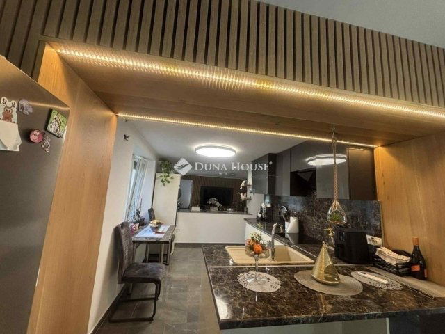 Eladó családi ház, Pellérden 159 M Ft, 4 szobás