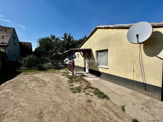 Eladó családi ház, Gyálon 49.9 M Ft, 2 szobás