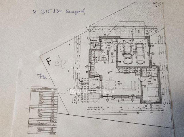 Eladó családi ház, Szegeden 218.538 M Ft, 5 szobás