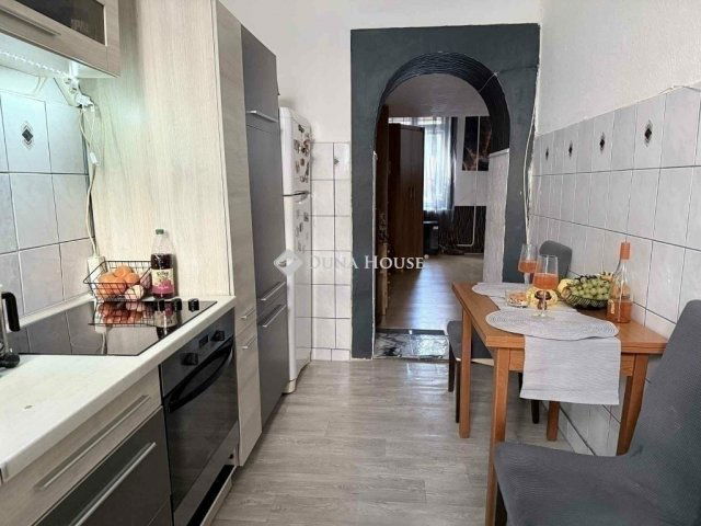 Eladó téglalakás, Budapesten, XIII. kerületben 61.9 M Ft