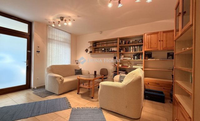 Kiadó iroda, Győrött 200 E Ft / hó, 2 szobás