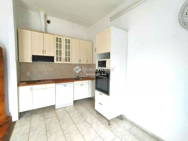 Eladó téglalakás, Szombathelyen 55 M Ft, 2 szobás
