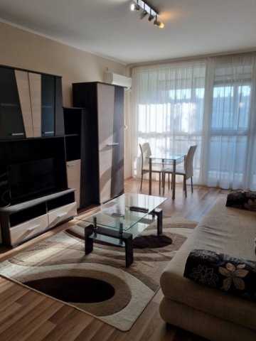 Kiadó panellakás, albérlet, Pécsett, Váci Mihály utcában