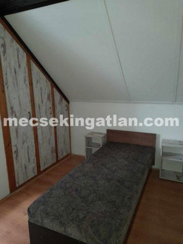 Kiadó téglalakás, albérlet, Pécsett 320 E Ft / hó, 4 szobás