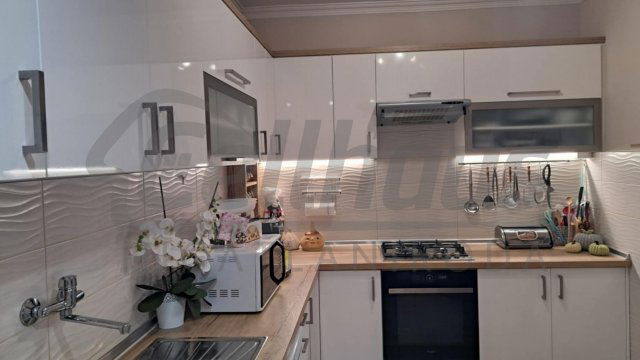 Eladó téglalakás, Celldömölkön 72 M Ft, 3+1 szobás