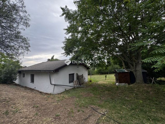 Eladó családi ház, Tihanyban 200 M Ft, 3 szobás