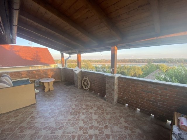 Eladó családi ház, Báron 64.99 M Ft, 3 szobás