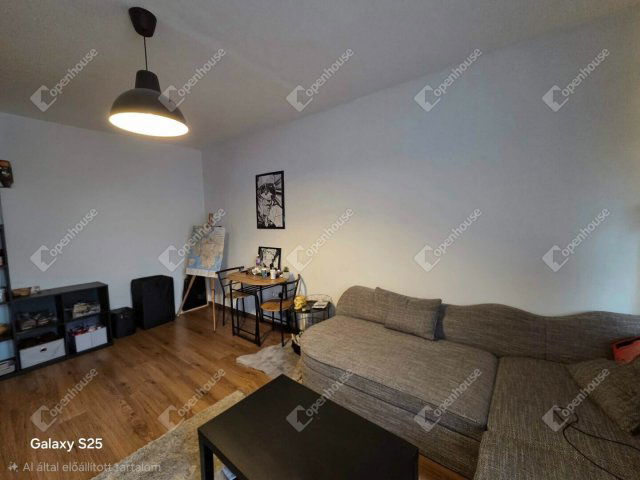 Eladó panellakás, Székesfehérvárott 55.9 M Ft, 3 szobás