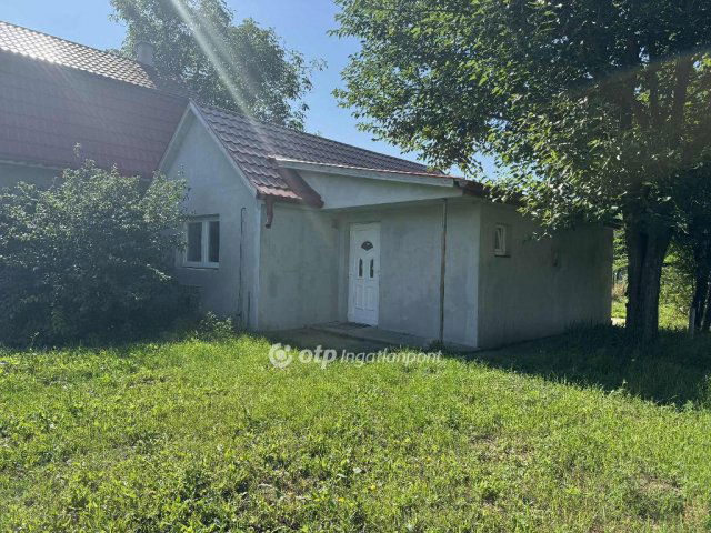Eladó családi ház, Debrecenben 38.5 M Ft, 2 szobás