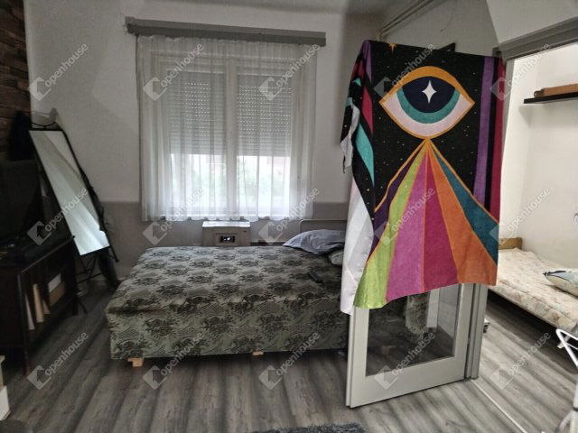 Eladó téglalakás, Békéscsabán 18.9 M Ft, 2 szobás