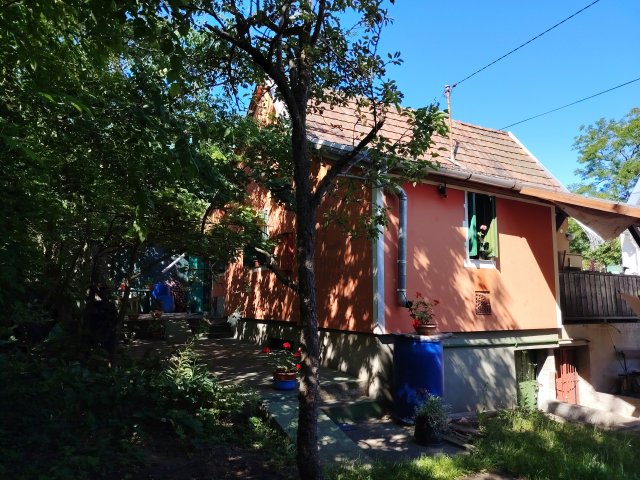 Eladó családi ház, Gödön 49 M Ft, 2 szobás