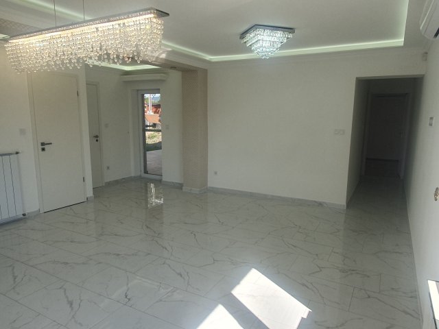 Eladó családi ház, Dunakeszin 119.999 M Ft, 3 szobás