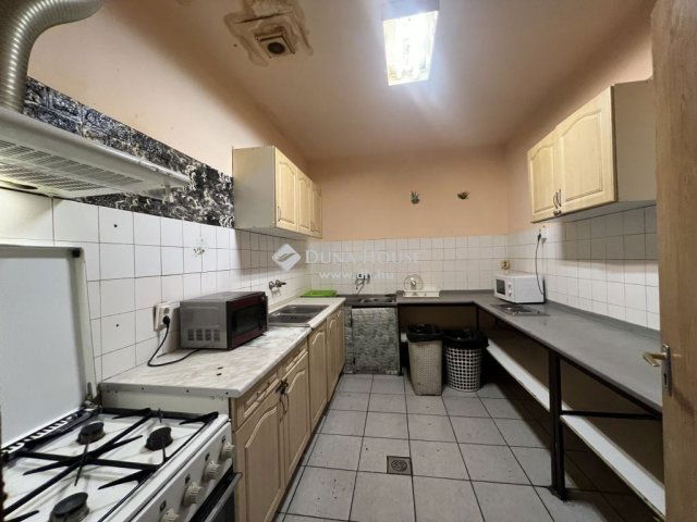 Eladó ipari ingatlan, Budapesten, XVII. kerületben 705.6 M Ft