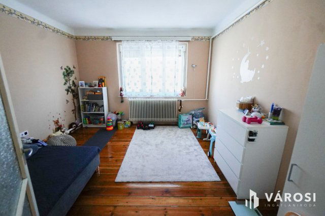 Eladó családi ház, Mikebudán 34.9 M Ft, 2 szobás