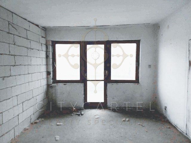 Eladó családi ház, Bölcskén 39 M Ft, 9 szobás