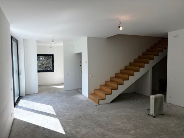 Eladó családi ház, Budapesten, II. kerületben 697.5 M Ft