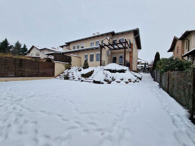 Eladó ikerház, Dunakeszin 183.9 M Ft, 6 szobás