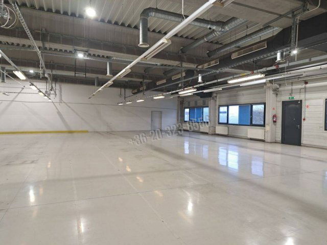 Eladó ipari ingatlan, Dunaújvárosban 1732.5 M Ft