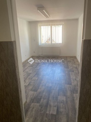 Eladó iroda, Pécsett 290 M Ft / költözzbe.hu