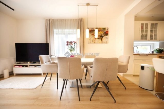 Eladó téglalakás, Törökbálinton 165.4 M Ft, 3 szobás