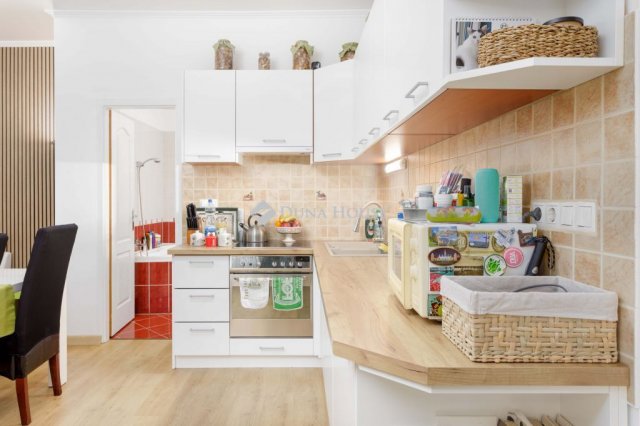 Eladó téglalakás, Mosonmagyaróváron 52.99 M Ft, 3 szobás