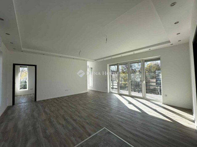 Eladó ikerház, Siófokon 84.75 M Ft, 3 szobás