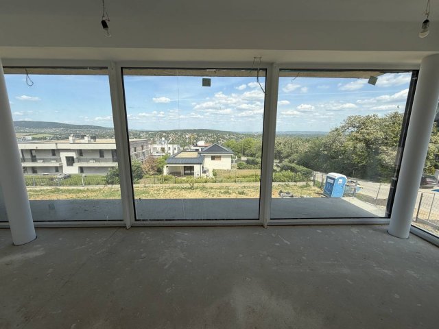 Eladó ikerház, Budapesten, III. kerületben 350 M Ft, 5 szobás