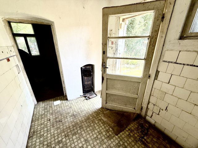 Eladó üzlethelyiség, Budapesten, XIII. kerületben, Váci úton