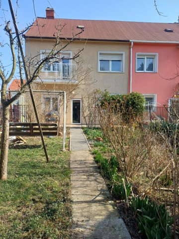 Eladó családi ház, Szombathelyen 69.9 M Ft, 5 szobás