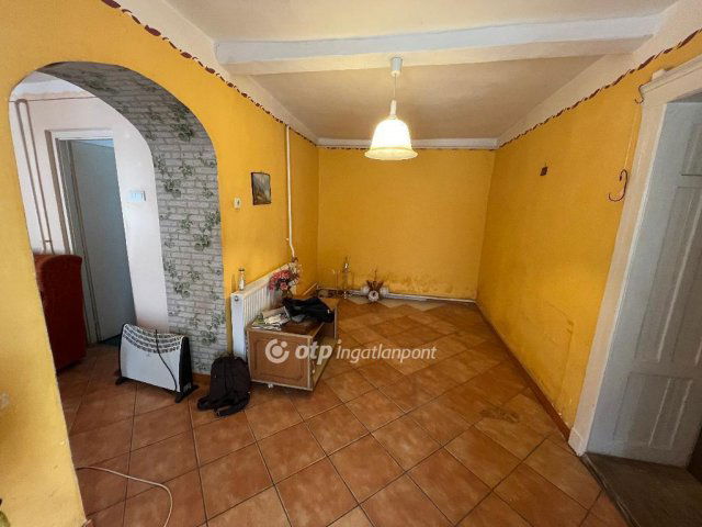 Eladó családi ház, Berettyóújfaluban 16.9 M Ft, 1 szobás