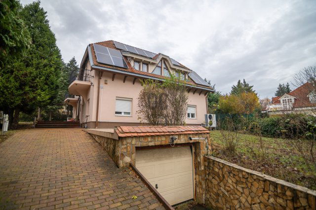 Eladó családi ház, Budapesten, II. kerületben 419 M Ft, 7 szobás