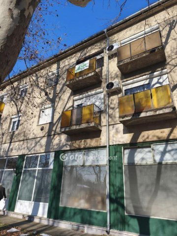 Eladó téglalakás, Szekszárdon 31.9 M Ft, 2 szobás