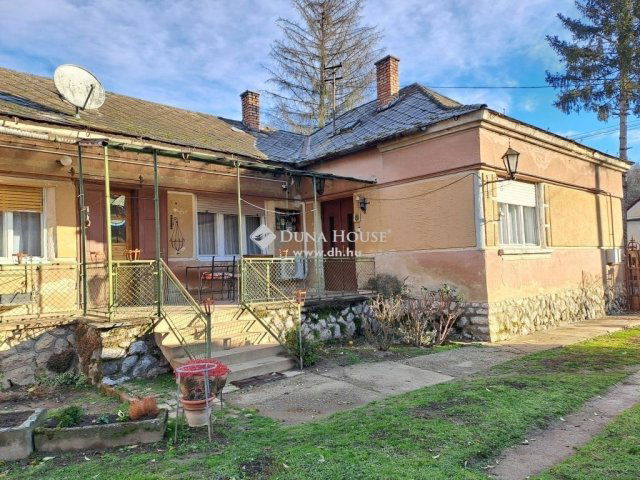 Eladó családi ház, Regenyén 22.99 M Ft, 4 szobás