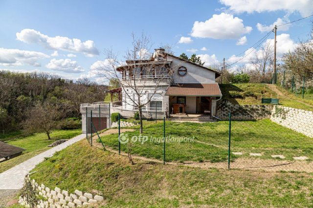 Eladó családi ház, Báron 89.5 M Ft, 4+1 szobás