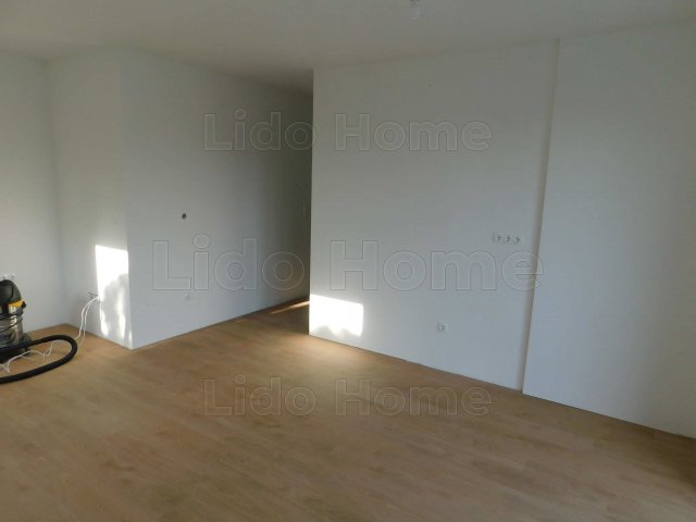 Eladó téglalakás, Siófokon 49.9 M Ft, 1 szobás